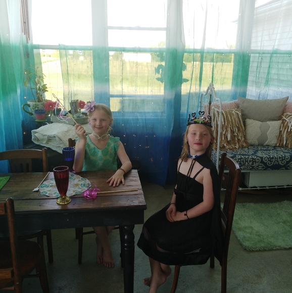 Meet your Posher, Stephanie - Picture 7 of 15